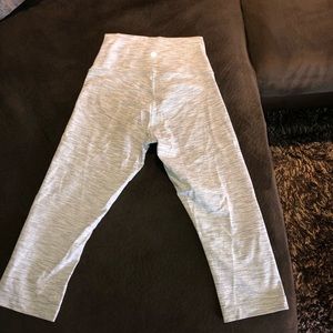 Lululemon crop wunder under